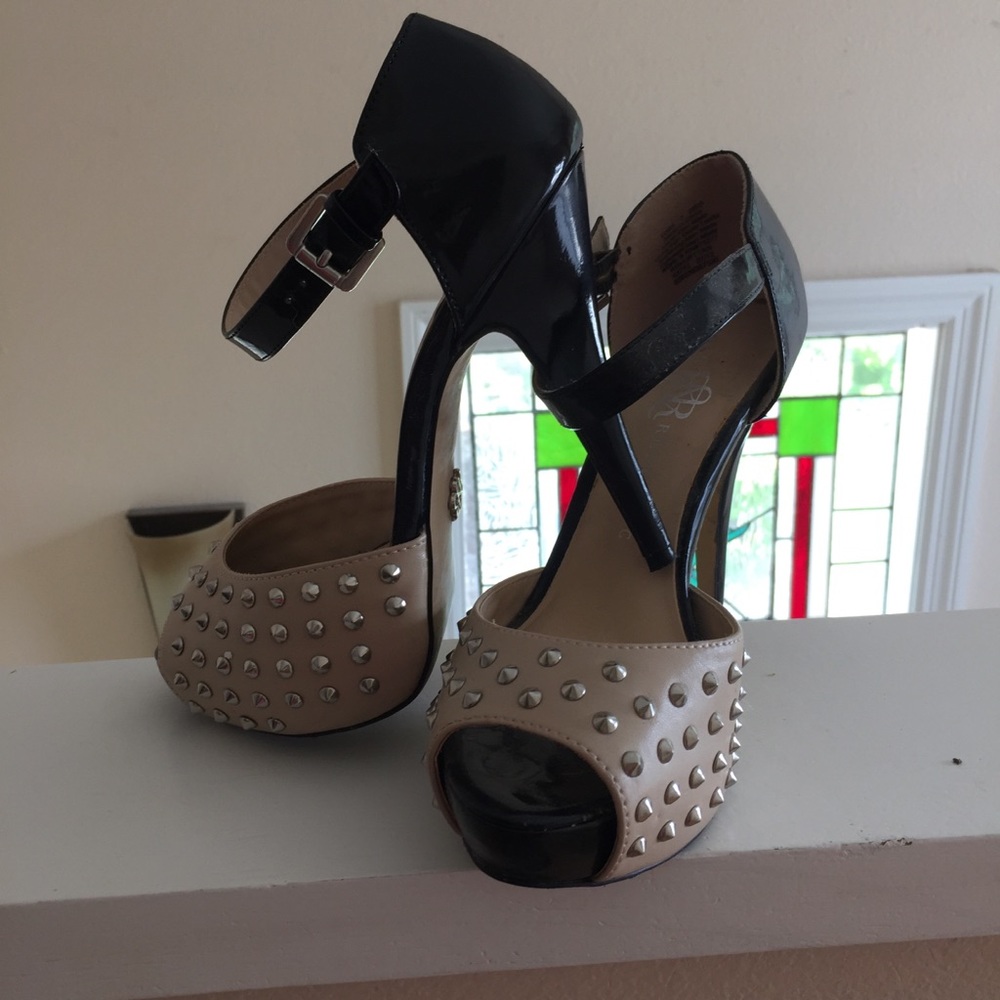 Rock & republic studded spike heel